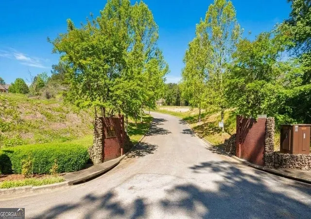 Photo 1 of Land for sale at 0 Birdie Dr #LOT 43, Muscle Shoals, AL 35661 | MLS# 10821337 | Listing updated on 2026-09-20
