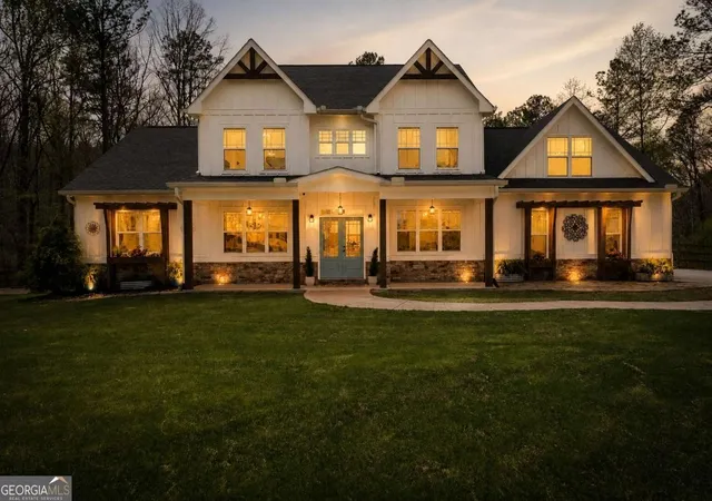 1st image of 401 Blossom Trl, Acworth, GA 30101 | MLS# 10822748
