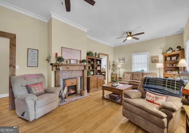 Photo 3 of Single family home for sale at 104 Veazey St, Union Point, GA 30669 | MLS# 10815347 | Listing updated on 2026-09-21