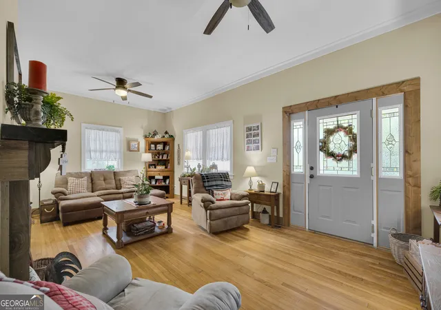 Photo 3 of Single family home for sale at 104 Veazey St, Union Point, GA 30669 | MLS# 10815347 | Listing updated on 2026-09-21
