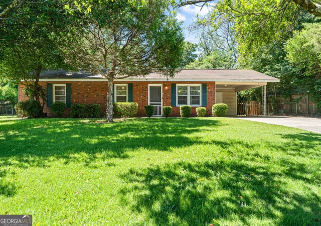 Homes for sale in Warner Robins, GA | 102 Oklahoma Ave, Warner Robins, GA 31093 | MLS# 10797999