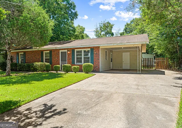 Homes for sale in Warner Robins, GA | 102 Oklahoma Ave, Warner Robins, GA 31093 | MLS# 10797999