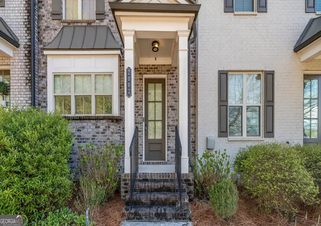 Photo 1 of Townhouse for sale at 2002 Forte Ln, Alpharetta, GA 30009 | MLS# 10835401 | Listing updated on 2026-09-18
