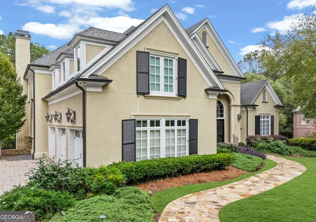 Photo 3 of Sale Pending at 1655 Misty Oaks Dr, Sandy Springs, GA 30350 | MLS# 10625397 | Listing updated on 2026-01-12