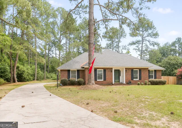 Photo 2 of Single family home for sale at 127 Pine Blf Dr, Statesboro, GA 30458 | MLS# 10803538 | Listing updated on 2026-08-21