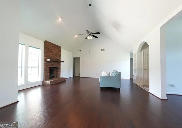 Photo 2 of Single family home for sale at 1041 Forest Hills Dr Se, Conyers, GA 30094 | MLS# 10824374 | Listing updated on 2026-09-07