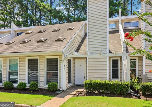 1st image of 1605 Homestead Trl, Alpharetta, GA 30004 | MLS# 10810021