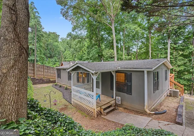 Photo 3 of Manufactured home for sale at 6695 Thunder Trl, Gainesville, GA 30506 | MLS# 10790272 | Listing updated on 2026-09-23