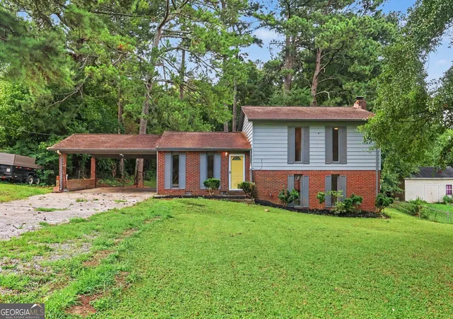 Photo 2 of Single family home for sale at 3124 Stanford Cir, Lawrenceville, GA 30044 | MLS# 10804021 | Listing updated on 2026-08-01