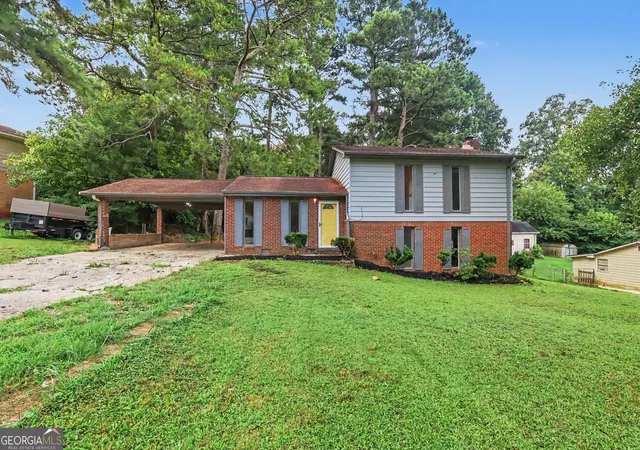 Photo 3 of Single family home for sale at 3124 Stanford Cir, Lawrenceville, GA 30044 | MLS# 10804021 | Listing updated on 2026-08-01