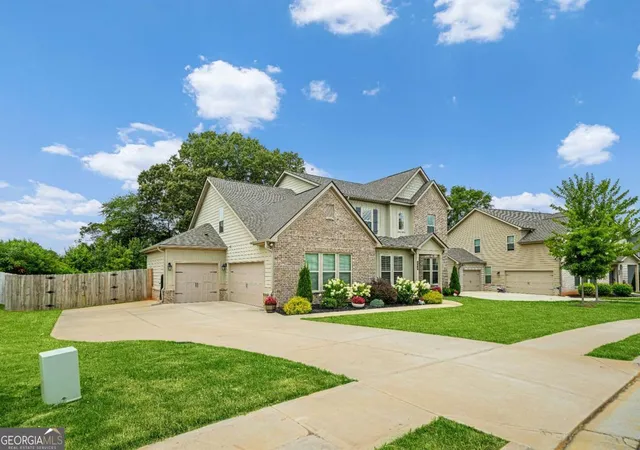 Photo 1 of Single family home for sale at 842 Orwell Dr, Stockbridge, GA 30281 | MLS# 10811558 | Listing updated on 2026-10-10