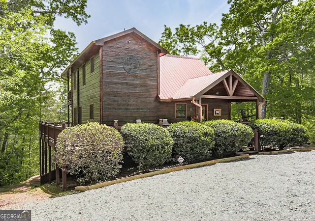 Photo 3 of Single family home for sale at 88 Black Gum Ln, Blue Ridge, GA 30513 | MLS# 10740317 | Listing updated on 2026-07-06