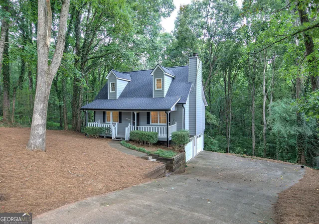 Photo 4 of Single family home for sale at 530 Cove Rd, Canton, GA 30114 | MLS# 10826471 | Listing updated on 2026-10-09