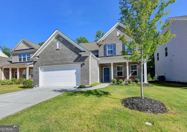 Photo 2 of Single family home for sale at 5477 Fountain Head Ln, Auburn, GA 30011 | MLS# 10809387 | Listing updated on 2026-08-20