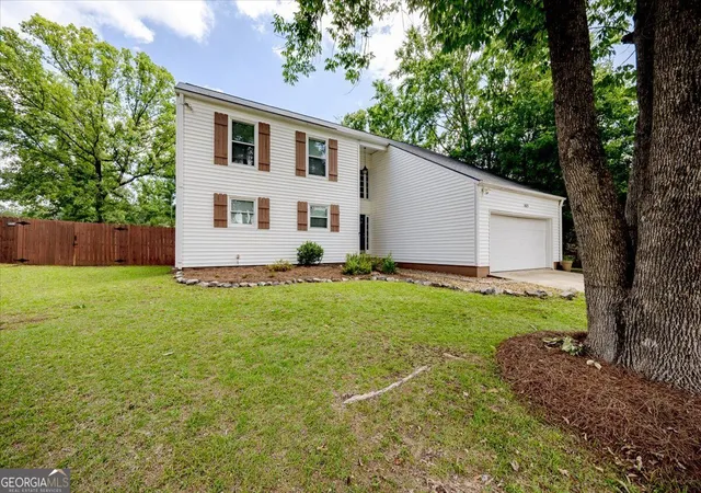 Photo 3 of Sale Pending at 165 River North Blvd, Macon, GA 31211 | MLS# 10830356 | Listing updated on 2026-09-18