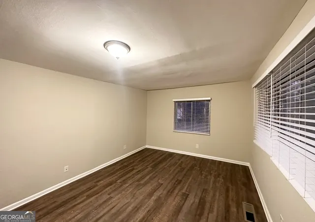 3rd image of 320 Brooks Ave Sw, Atlanta, GA 30310 | MLS# 10456996