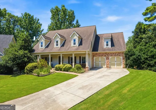 Photo 2 of Single family home for sale at 5258 Amberton Ct Nw, Powder Springs, GA 30127 | MLS# 10813727 | Listing updated on 2026-09-17