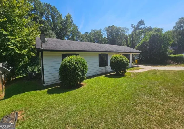 Photo 1 of Single family home for sale at 474 W Main St, Forsyth, GA 31029 | MLS# 10826661 | Listing updated on 2026-09-12