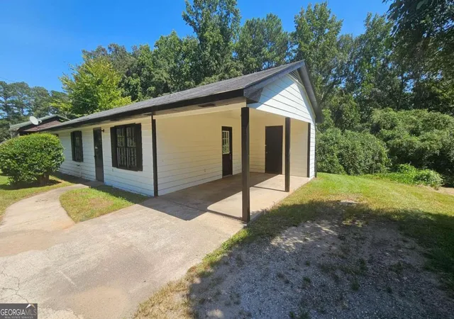 Photo 2 of Single family home for sale at 474 W Main St, Forsyth, GA 31029 | MLS# 10826661 | Listing updated on 2026-09-12