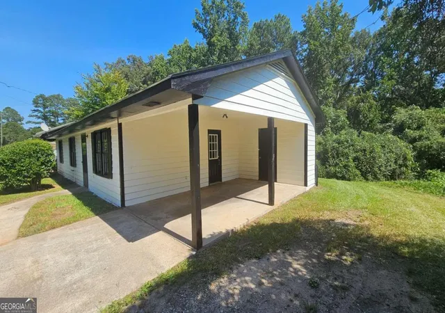 Photo 3 of Single family home for sale at 474 W Main St, Forsyth, GA 31029 | MLS# 10826661 | Listing updated on 2026-09-12