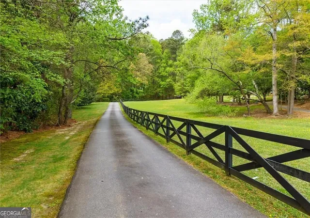 Photo 3 of Single family home for sale at 2755 Mack Dobbs Rd, Kennesaw, GA 30152 | MLS# 10737727 | Listing updated on 2026-05-05