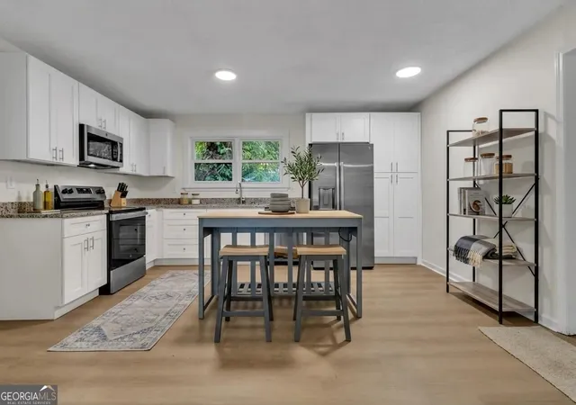 Photo 2 of Single family home for sale at 170 Peachtree Ct, Riverdale, GA 30274 | MLS# 10825332 | Listing updated on 2026-08-27