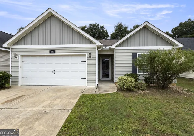 Photo 2 of Single family home for sale at 220 Allentown Ln, Macon, GA 31216 | MLS# 10834119 | Listing updated on 2026-09-10
