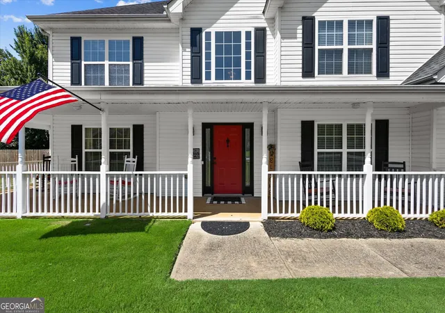 Photo 2 of Single family home for sale at 1660 Burnt Oak Wy, Dacula, GA 30019 | MLS# 10808734 | Listing updated on 2026-09-12