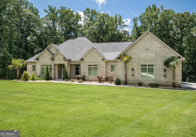 Photo 2 of Mansion for sale at 115 Browning Ct, Fayetteville, GA 30214 | MLS# 10813494 | Listing updated on 2026-09-12