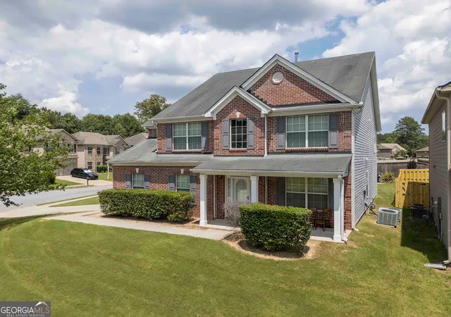 2nd image of 7562 Bowhead Ct, Fairburn, GA 30213 | MLS# 10795197