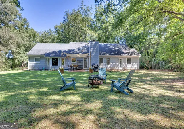Photo 2 of Single family home for sale at 323 Spring Rd, Covington, GA 30016 | MLS# 10833750 | Listing updated on 2026-09-17