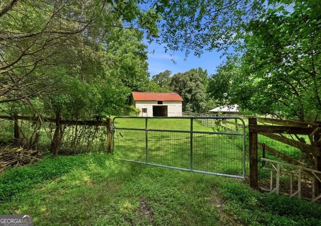 Photo 1 of Land for sale at 1900 Redd Rd, Milton, GA 30004 | MLS# 10822577 | Listing updated on 2026-09-26