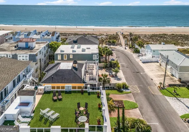 Photo 3 of Single family home for sale at 8 18th Street, Tybee Island, GA 31328 | MLS# 10766585 | Listing updated on 2026-09-04