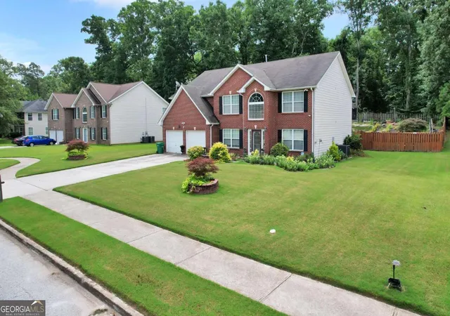 Photo 3 of Single family home for sale at 5119 Miller Woods Dr, Decatur, GA 30035 | MLS# 10810738 | Listing updated on 2026-09-23