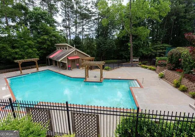 2nd image of 1308 Riverview Dr SE, Marietta, GA 30067