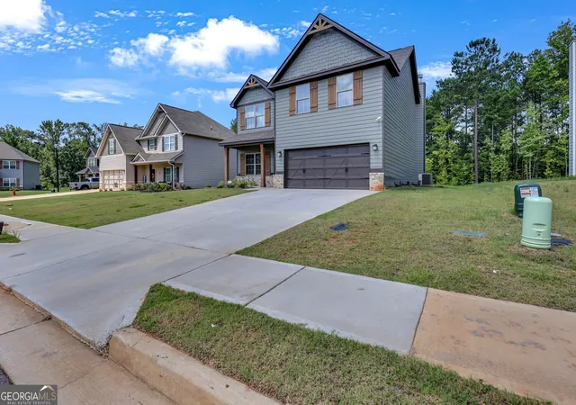 Photo 3 of Single family home for sale at 4589 Capulet Ct, Forsyth, GA 31029 | MLS# 10795145 | Listing updated on 2026-09-02