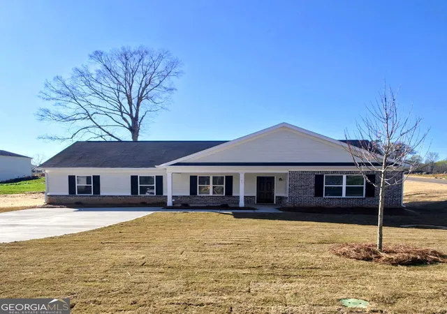 Photo 1 of Sale Pending at 45 Charlotte Dr, Statham, GA 30666 | MLS# 10712978 | Listing updated on 2026-08-31