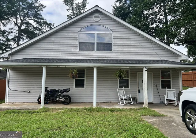 Photo 2 of Sale Pending at 4004 Campbellton Rd Sw, Atlanta, GA 30331 | MLS# 10817916 | Listing updated on 2026-09-14