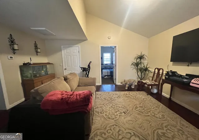 Photo 2 of Sale Pending at 4004 Campbellton Rd Sw, Atlanta, GA 30331 | MLS# 10817916 | Listing updated on 2026-09-14