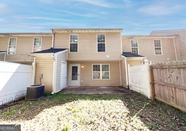 Photo 4 of Townhouse for sale at 4041 Browne Ct, Conley, GA 30288 | MLS# 10707268 | Listing updated on 2026-09-11