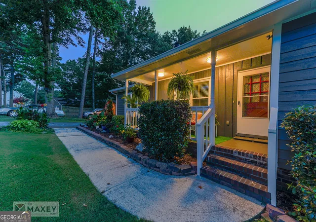 3rd image of 2674 Sardis Dr, Buford, GA 30519 | MLS# 10807397