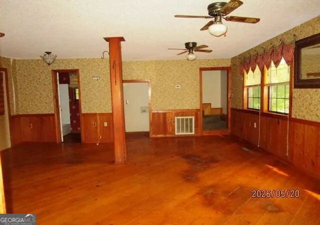 3rd image of 729 N Lake Dr, Sandersville, GA 31082 | MLS# 10831351