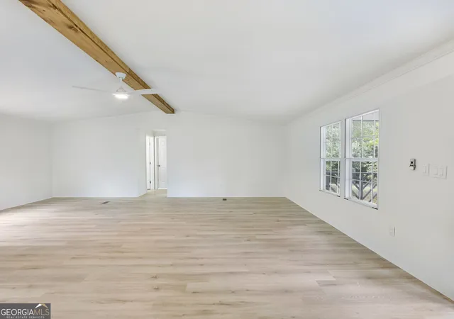 Photo 3 of Sale Pending at 1114 Neal Rd, Commerce, GA 30530 | MLS# 10802749 | Listing updated on 2026-08-24