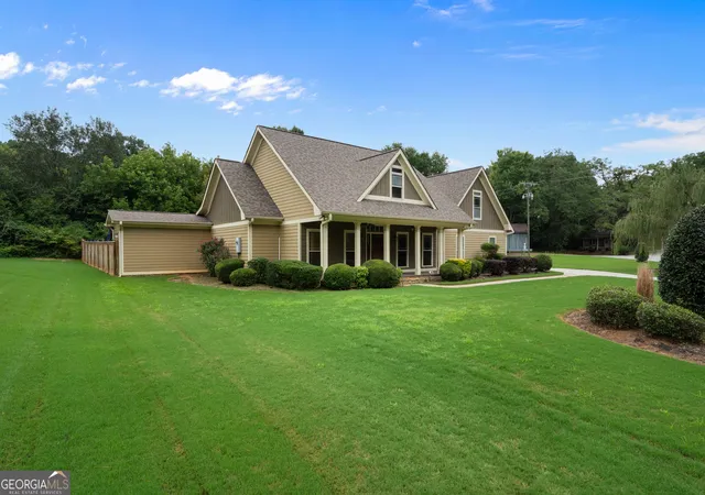 Photo 3 of Single family home for sale at 30 W Macedonia Church Rd, Oxford, GA 30054 | MLS# 10814621 | Listing updated on 2026-08-12