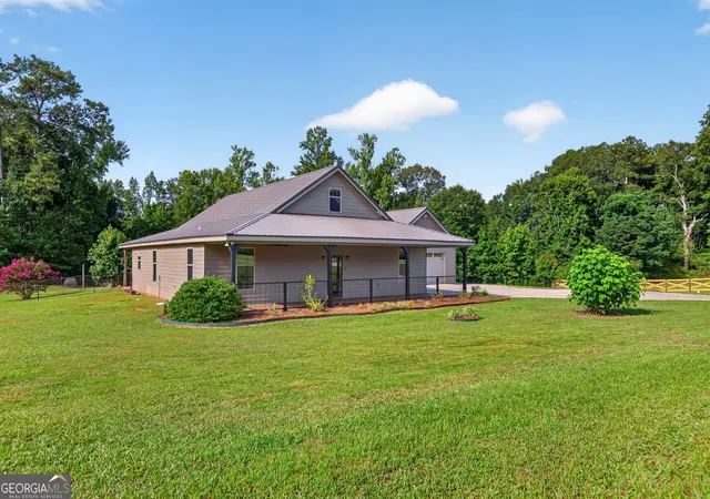 Photo 2 of Single family home for sale at 1723 Drew Allen Rd, Williamson, GA 30292 | MLS# 10813132 | Listing updated on 2026-08-20