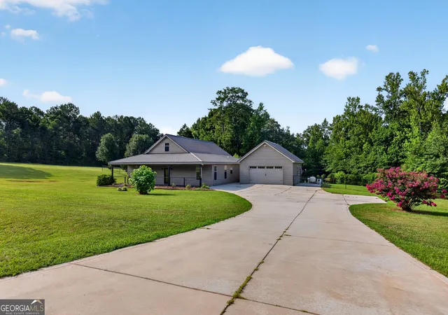 Photo 4 of Single family home for sale at 1723 Drew Allen Rd, Williamson, GA 30292 | MLS# 10813132 | Listing updated on 2026-08-20