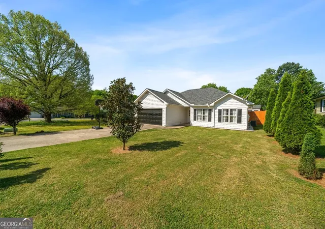 Photo 3 of Single family home for sale at 89 Quail Run, Cartersville, GA 30120 | MLS# 10736409 | Listing updated on 2026-10-06
