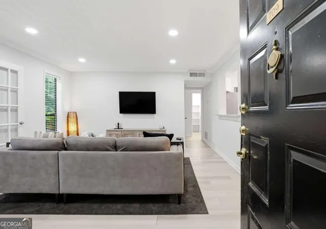 image of 709 Summit North Dr Ne #709, Atlanta, GA 30324 | MLS# 10769120
