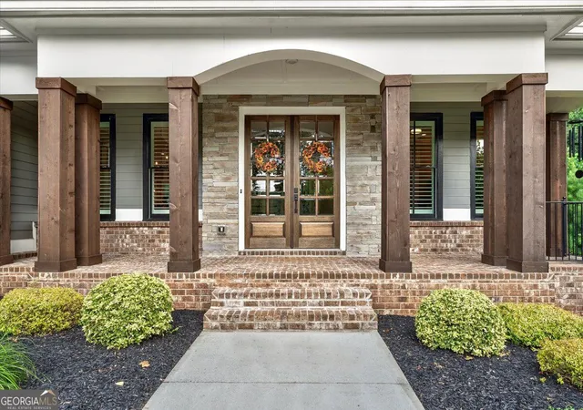 Photo 2 of Sale Pending at 415 Shirley Ln, Alpharetta, GA 30005 | MLS# 10833020 | Listing updated on 2026-09-03