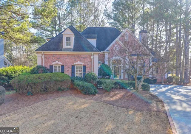 Homes for sale in Johns Creek, GA | 3021 Shinnecock Hills Dr, Johns Creek, GA 30097 | MLS# 10680428